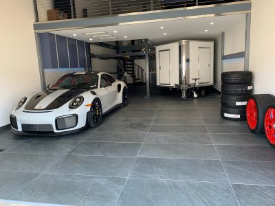 Enclosed Sports Car Trailer (CTE-84180T)     